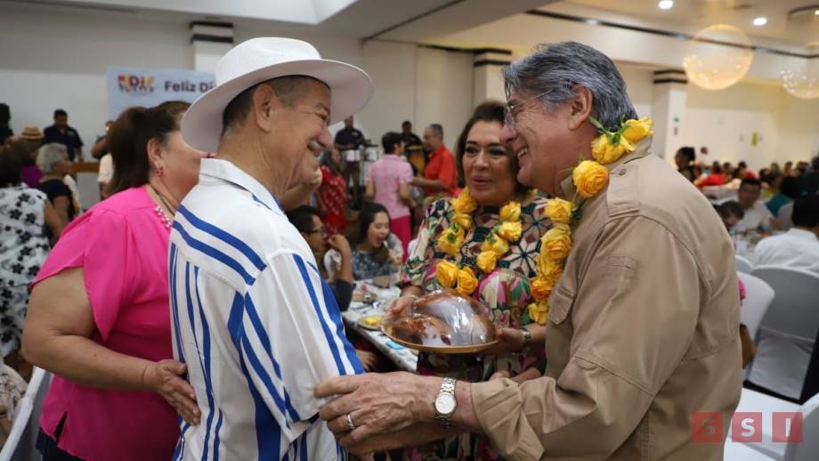 FESTEJAN en Tuxtla el Día del Abuelo Susana Solis Informa