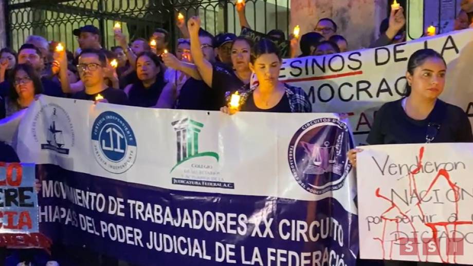 PROTESTAN trabajadores del Poder Judicial frente al Congreso del Estado de Chiapas Susana Solis Informa