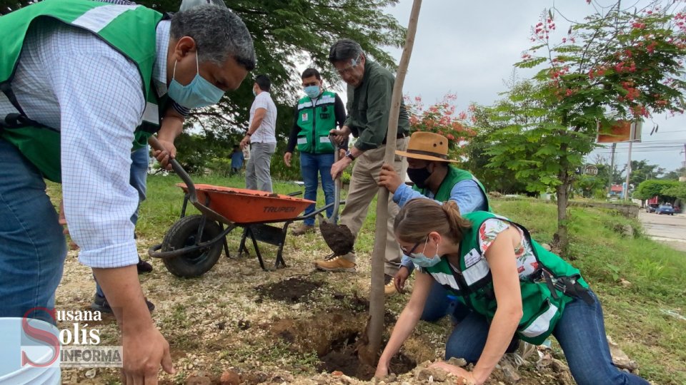 Carlos Morales encabeza jornada de reforestación en el parque La Herradura Susana Solis Informa