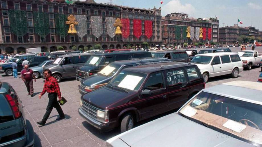 Llegó la hora: AMLO firma acuerdo para regularizar autos “chocolate” en frontera norte Susana Solis Informa